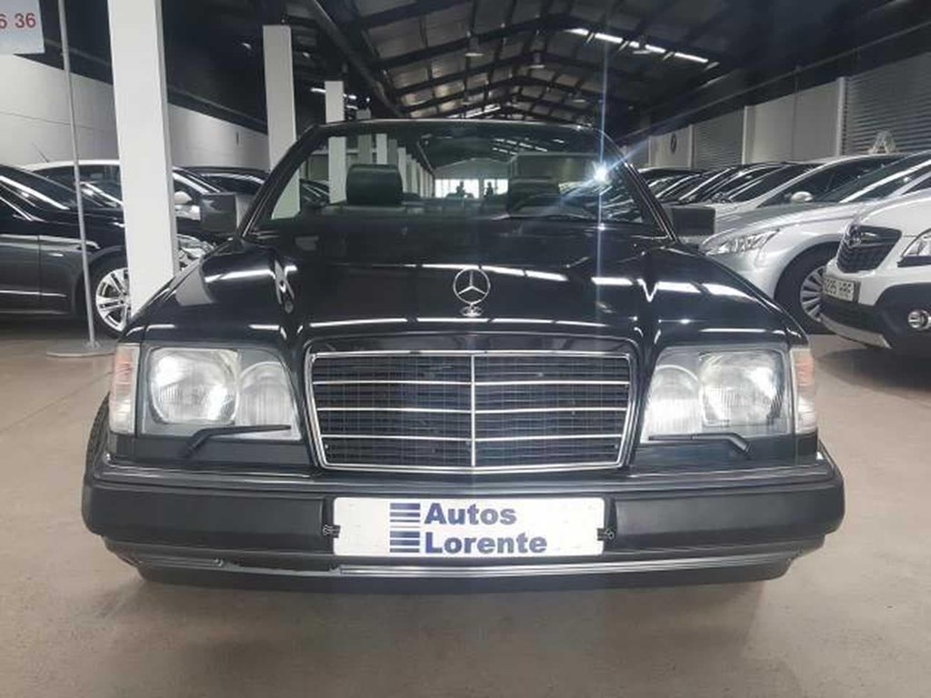 Foto 1 MERCEDES 300 24 CE
